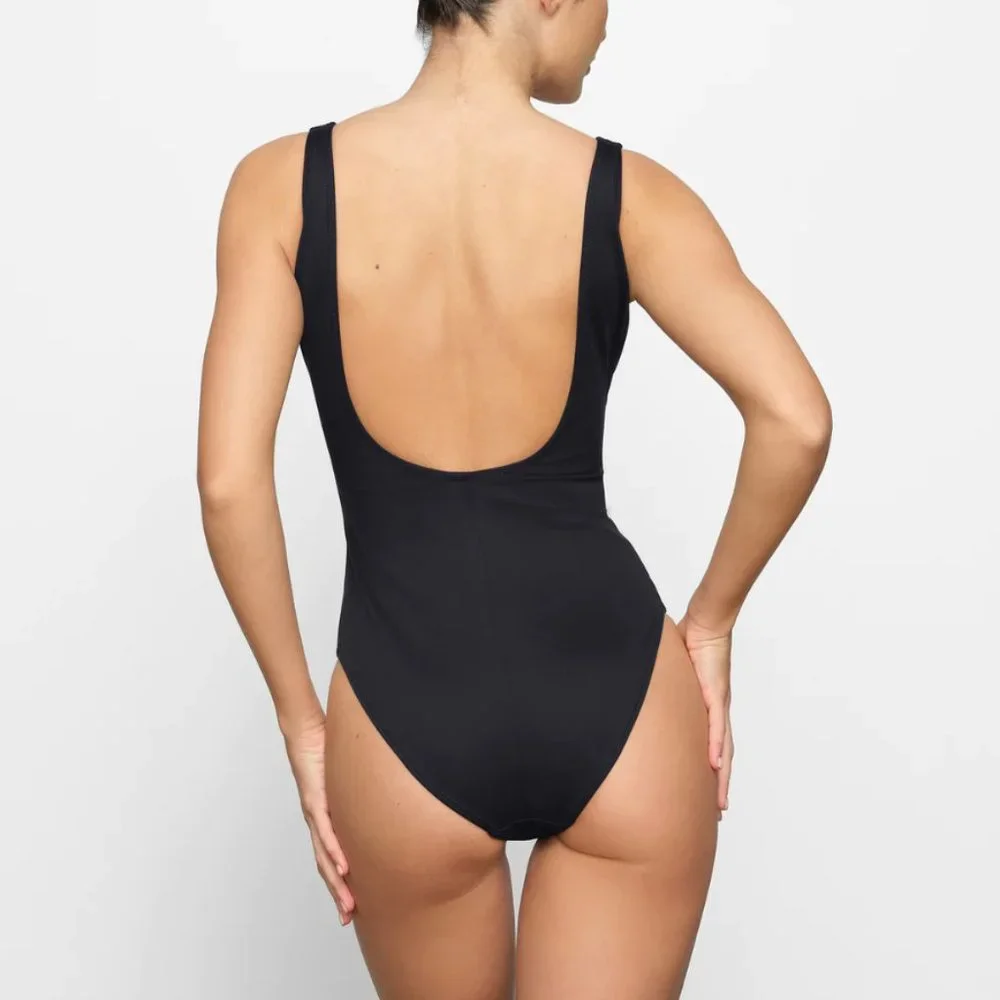 NWT SKIMS Shaping Swim Tank One Piece in Onyx Size Small
